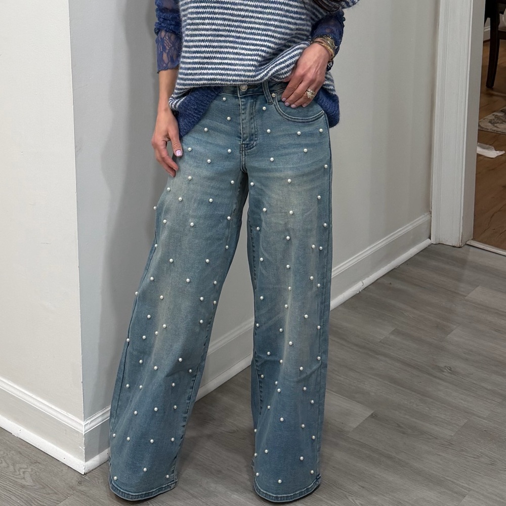 Pearl-Embellished Light Blue Wide Leg Jeans